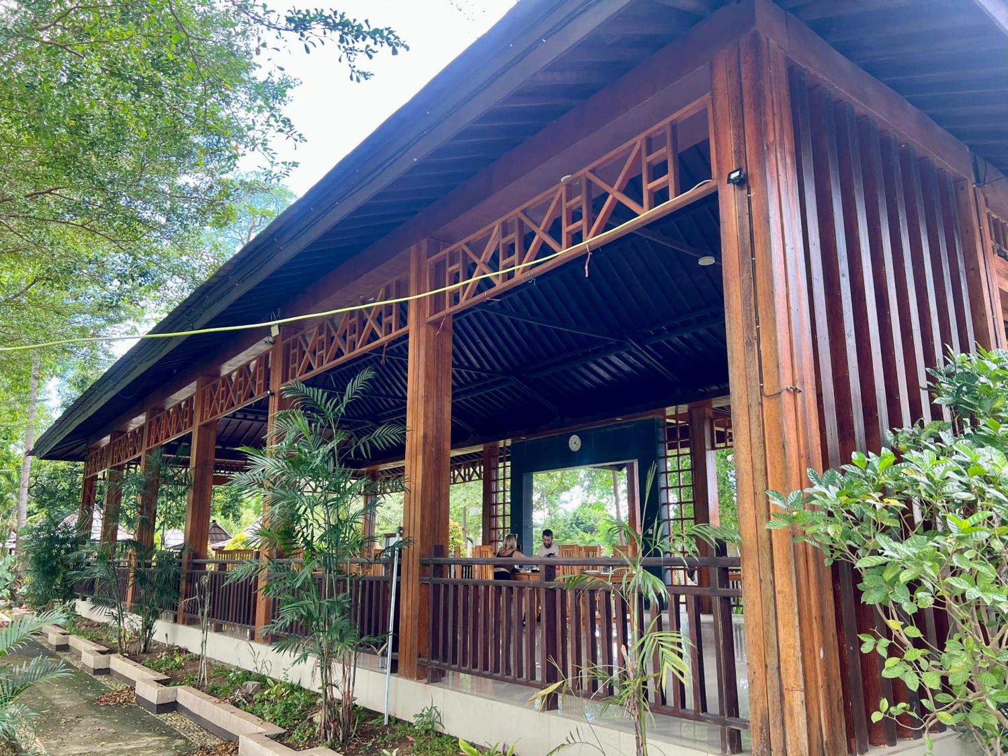 Pohon Purba Resort & Restaurant Labuhan Pandan Esterno foto